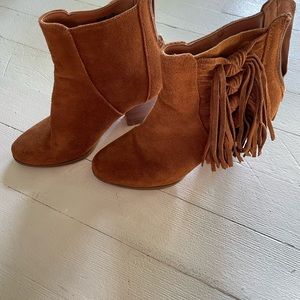 Yellow Box Bikendi fringe booties